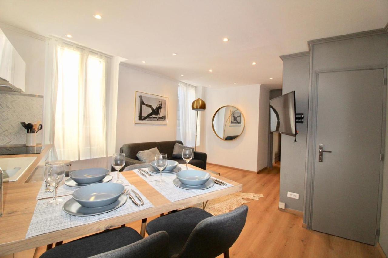 Lovely Apartment Heart Of Golden Square Fiber Wifi Nice Luaran gambar
