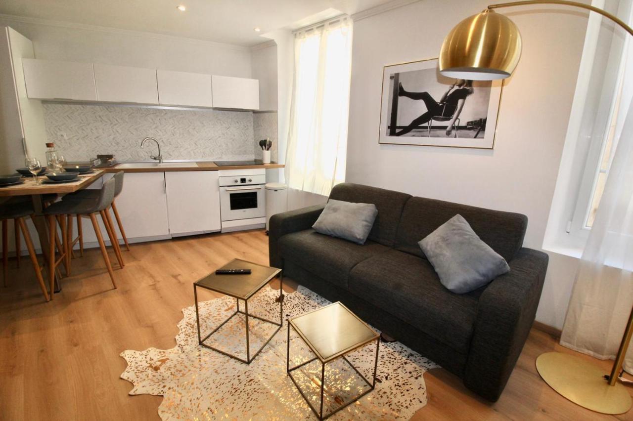 Lovely Apartment Heart Of Golden Square Fiber Wifi Nice Luaran gambar