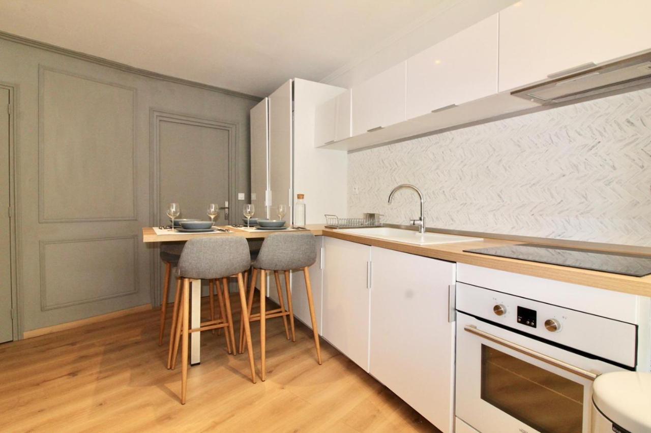 Lovely Apartment Heart Of Golden Square Fiber Wifi Nice Luaran gambar