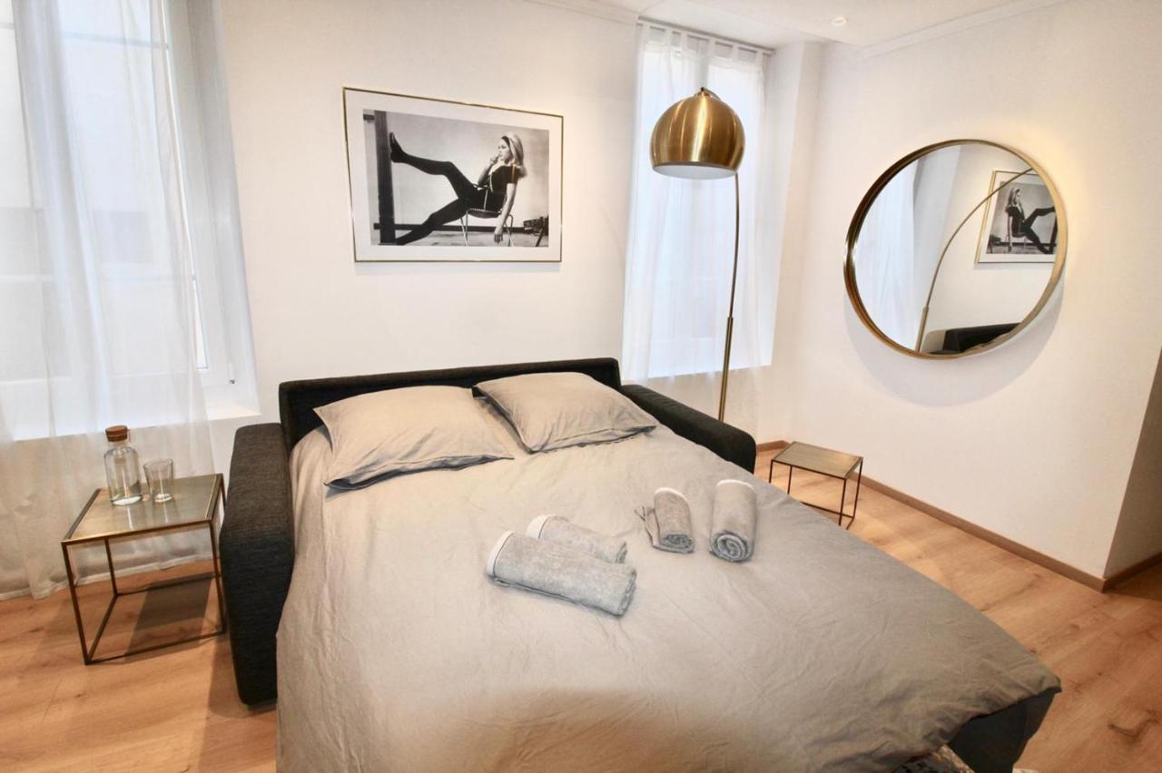 Lovely Apartment Heart Of Golden Square Fiber Wifi Nice Luaran gambar